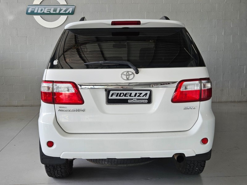 HILUX SW4 3.0 SRV 4X4 7 LUGARES 16V TURBO INTERCOOLER DIESEL 4P AUTOMÁTICO - 2010 - FARROUPILHA