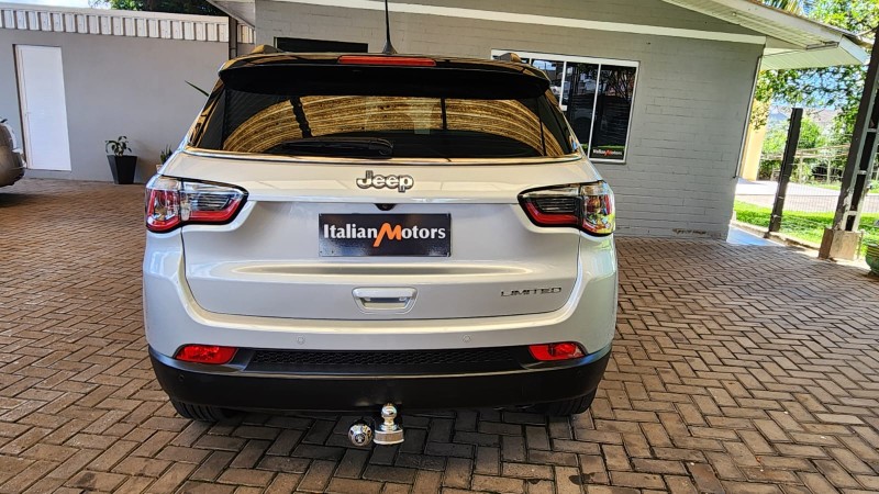COMPASS 2.0 16V FLEX LIMITED AUTOMÁTICO - 2018 - CAXIAS DO SUL