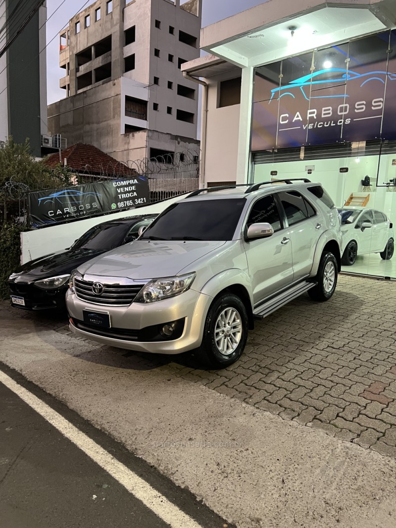 HILUX SW4 2.7 SR 4X2 16V FLEX 4P AUTOMÁTICO - 2012 - CAXIAS DO SUL