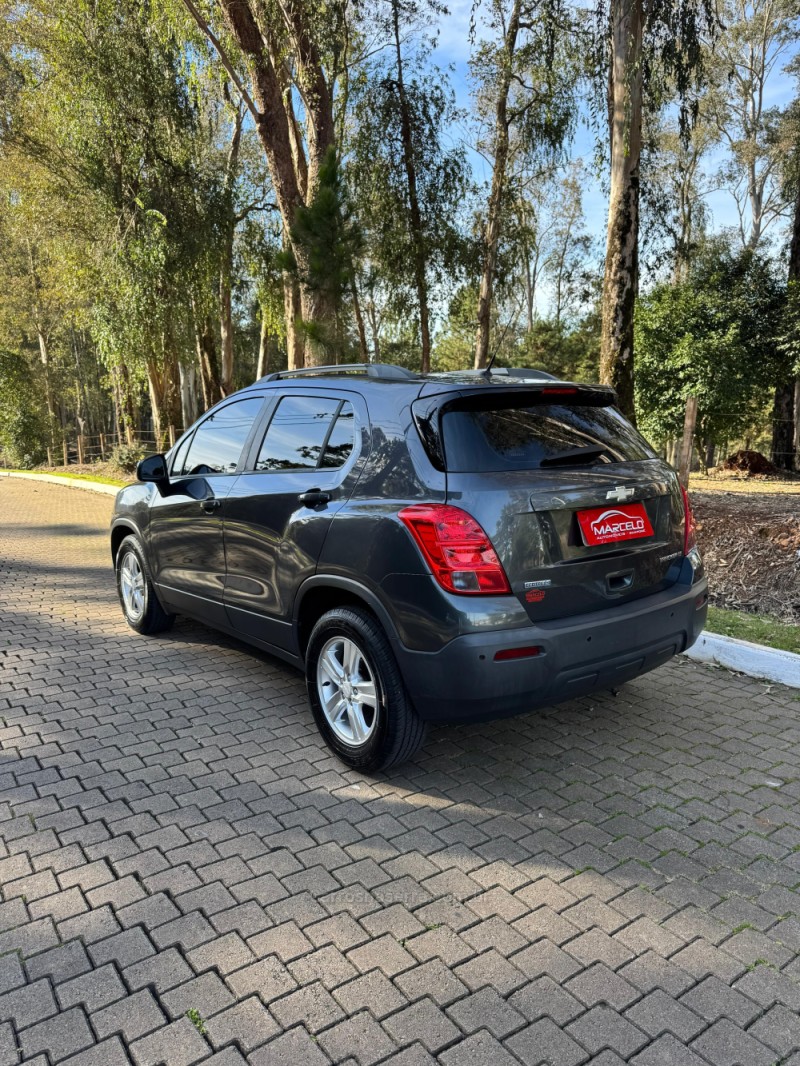 TRACKER 1.8 MPFI LT 4X2 16V FLEX 4P AUTOMÁTICO - 2016 - GUAPORé