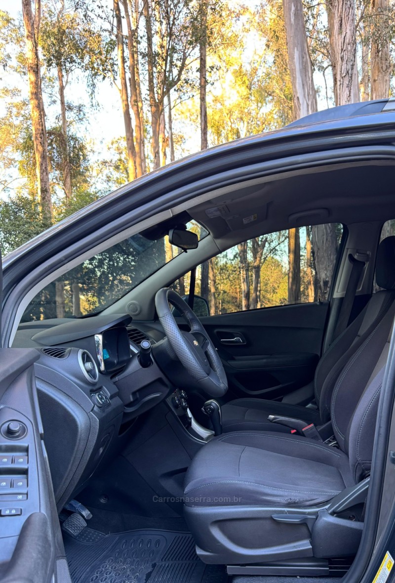 TRACKER 1.8 MPFI LT 4X2 16V FLEX 4P AUTOMÁTICO - 2016 - GUAPORé