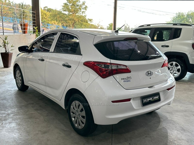 HB20 1.0 COMFORT 12V FLEX 4P MANUAL - 2016 - CAMPO BOM