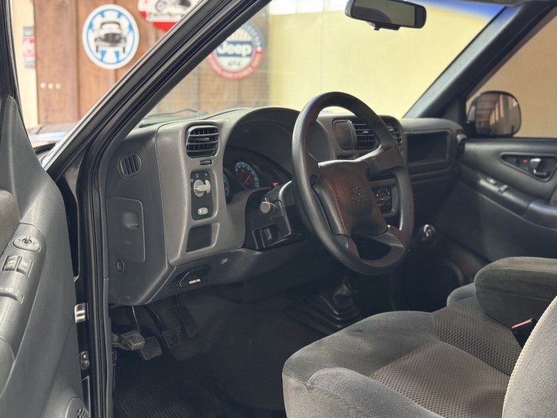 S10 2.4 ADVANTAGE 4X2 CD 8V FLEX 4P MANUAL - 2009 - CAXIAS DO SUL