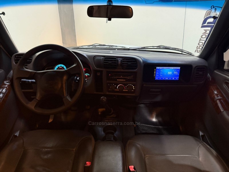 S10 2.4 MPFI EXECUTIVE 4X2 CD 8V FLEX 4P MANUAL - 2010 - NOVO HAMBURGO