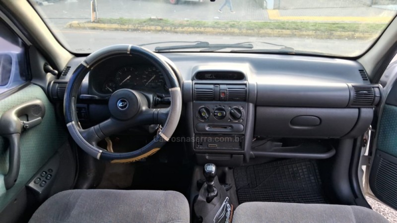 CORSA 1.6 MPFI GLS SEDAN 8V GASOLINA 4P MANUAL - 1996 - CAXIAS DO SUL