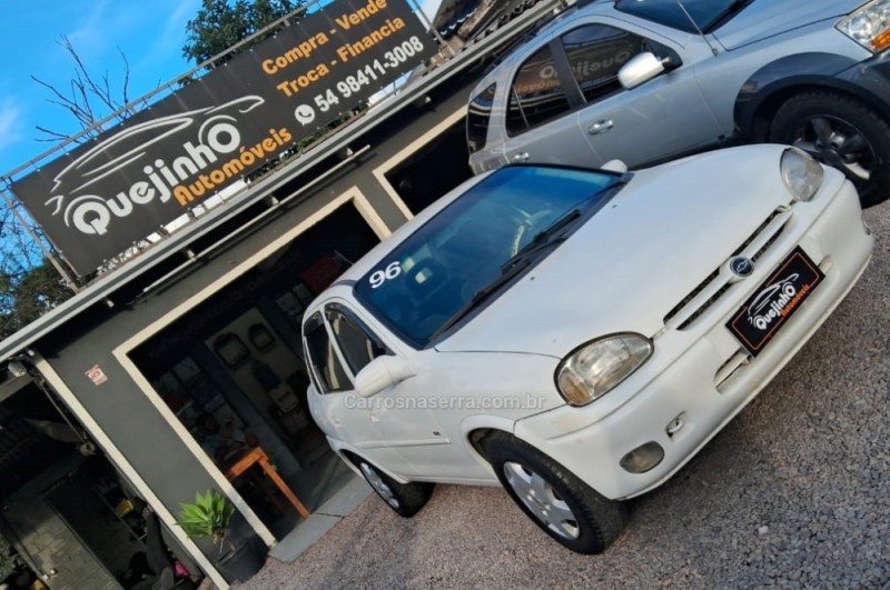 CORSA 1.6 MPFI GLS SEDAN 8V GASOLINA 4P MANUAL - 1996 - CAXIAS DO SUL