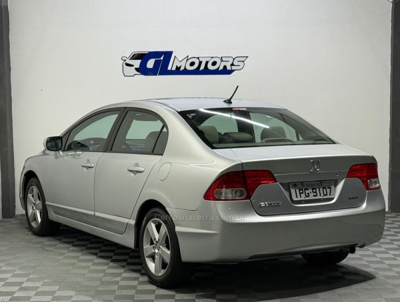 CIVIC 1.8 LXS 16V GASOLINA 4P MANUAL - 2008 - NOVO HAMBURGO