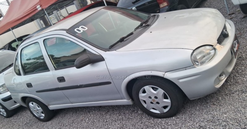 CORSA 1.0 MPFI SEDAN 8V GASOLINA 4P MANUAL - 2000 - CAXIAS DO SUL