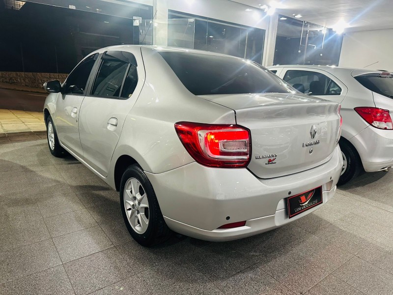 LOGAN 1.6 DYNAMIQUE 8V FLEX 4P MANUAL - 2014 - CAXIAS DO SUL