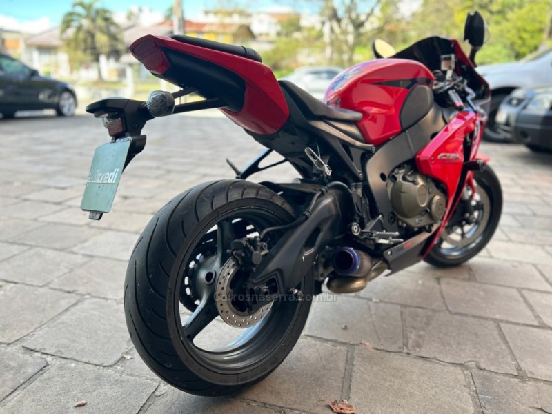 CBR 1000RR FIREBLADE - 2008 - CAXIAS DO SUL