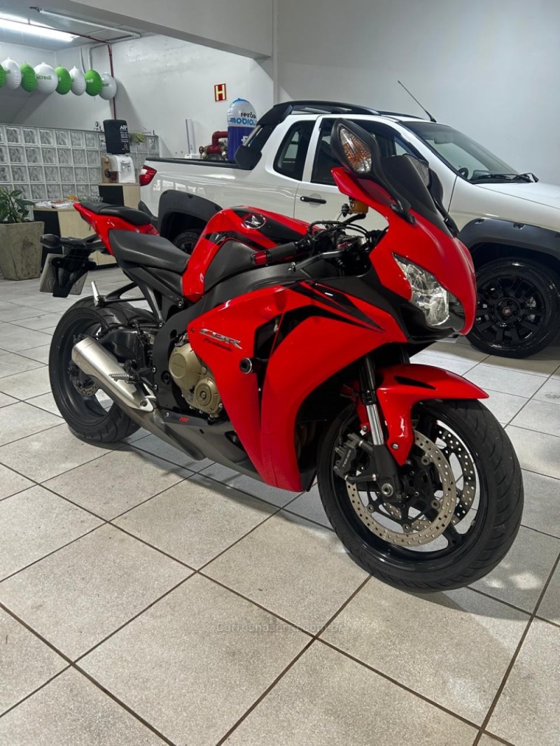 CBR 1000RR FIREBLADE - 2008 - CAXIAS DO SUL