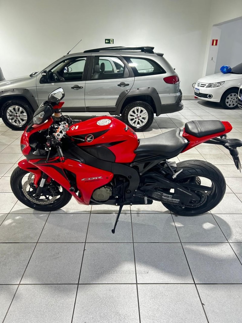 CBR 1000RR FIREBLADE - 2008 - CAXIAS DO SUL