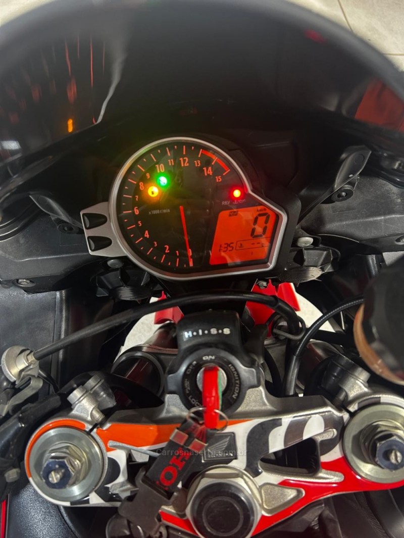 CBR 1000RR FIREBLADE - 2008 - CAXIAS DO SUL