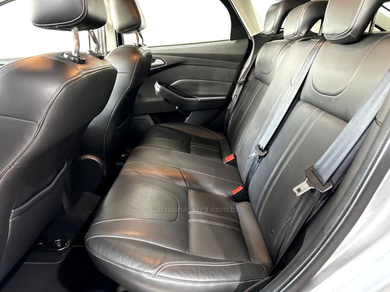 FOCUS 2.0 SE PLUS 16V FLEX 4P AUTOMÁTICO - 2014 - BENTO GONçALVES