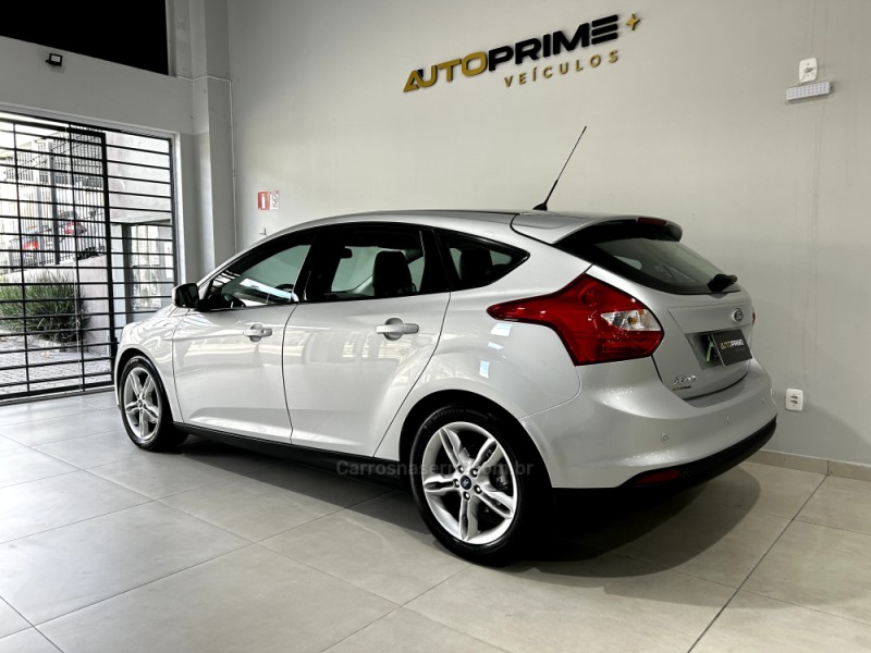 FOCUS 2.0 SE PLUS 16V FLEX 4P AUTOMÁTICO - 2014 - BENTO GONçALVES