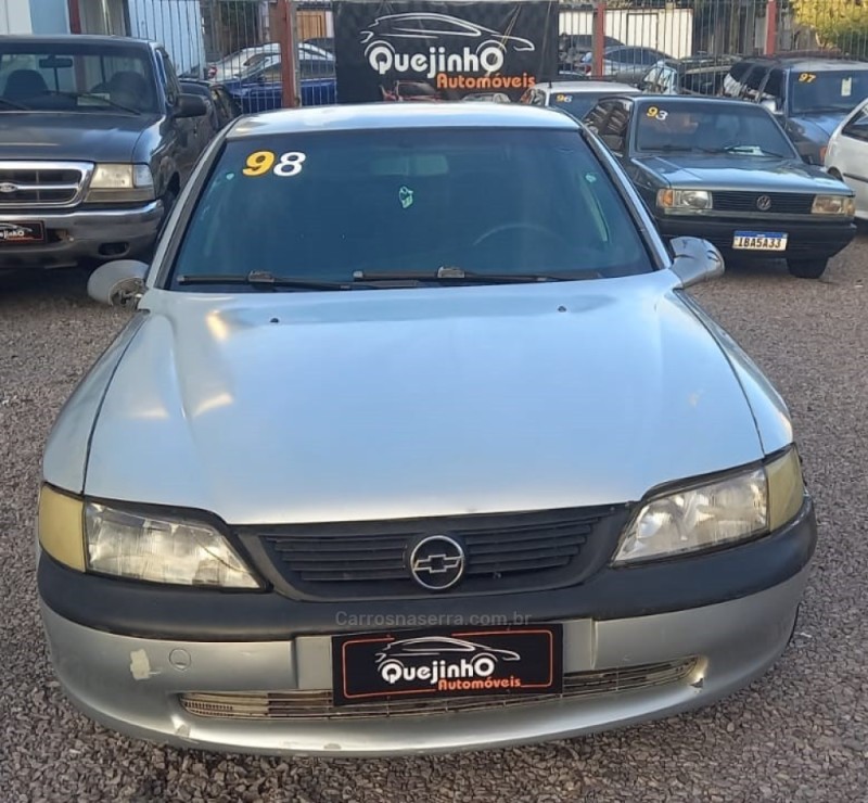 VECTRA 2.0 MPFI GLS 8V GASOLINA 4P MANUAL - 1998 - CAXIAS DO SUL