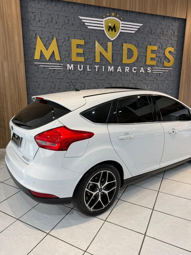 FOCUS 2.0 TITANIUM PLUS 16V FLEX 4P AUTOMÁTICO - 2016 - NOVO HAMBURGO