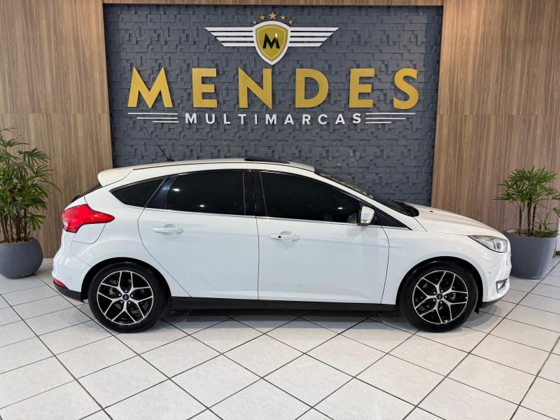 FOCUS 2.0 TITANIUM PLUS 16V FLEX 4P AUTOMÁTICO - 2016 - NOVO HAMBURGO