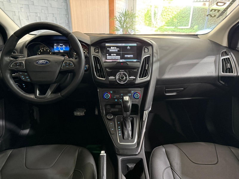 FOCUS 2.0 TITANIUM PLUS 16V FLEX 4P AUTOMÁTICO - 2016 - NOVO HAMBURGO