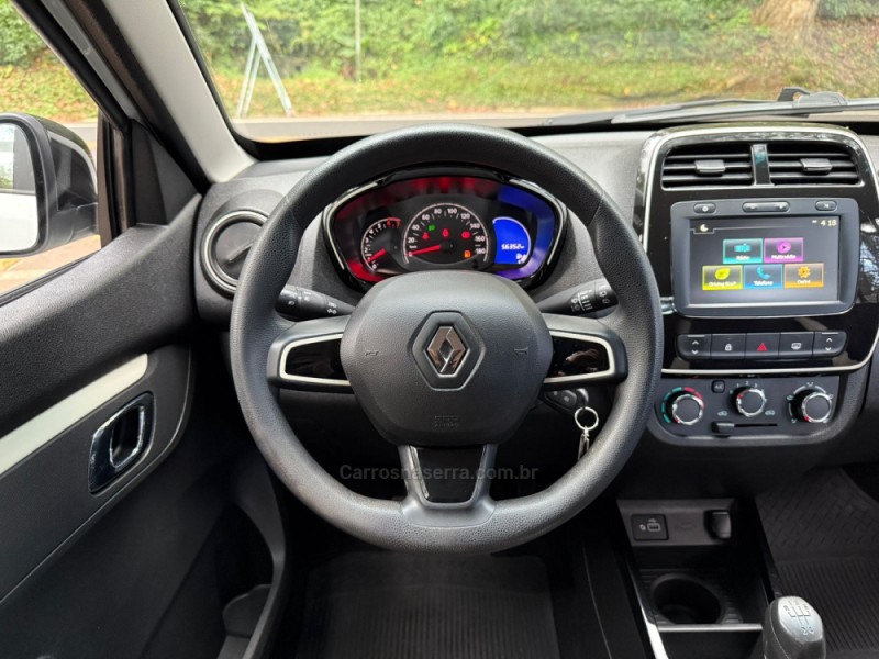 KWID 1.0 12V SCE FLEX INTENSE MANUAL - 2022 - DOIS IRMãOS