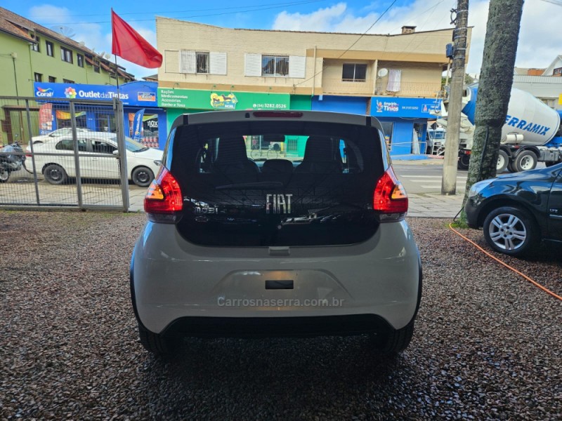 MOBI 1.0 8V EVO FLEX LIKE. MANUAL - 2025 - CANELA