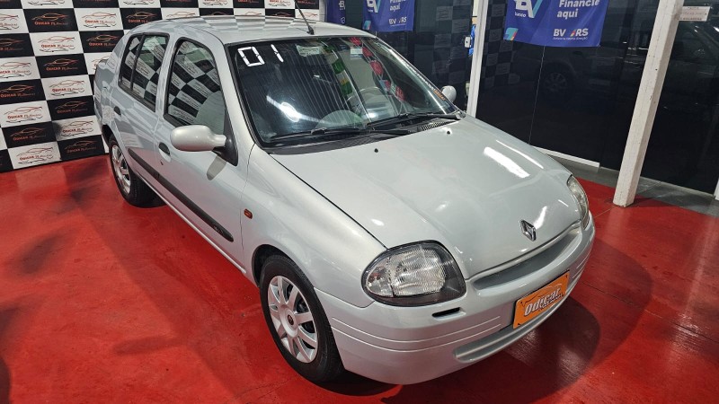 CLIO 1.6 RN 16V GASOLINA 4P MANUAL - 2001 - CAXIAS DO SUL