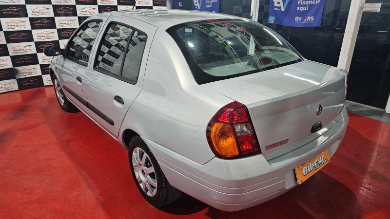 CLIO 1.6 RN 16V GASOLINA 4P MANUAL - 2001 - CAXIAS DO SUL