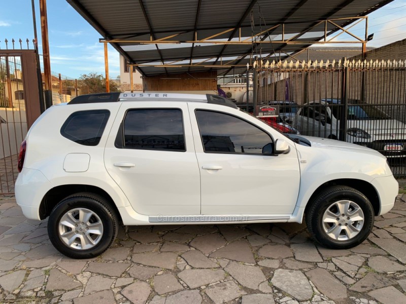 DUSTER 1.6 DYNAMIQUE 4X2 16V FLEX 4P MANUAL - 2016 - CAXIAS DO SUL