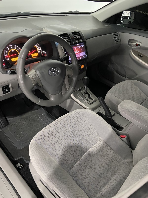 COROLLA 1.8 GLI 16V FLEX 4P AUTOMÁTICO - 2011 - FARROUPILHA