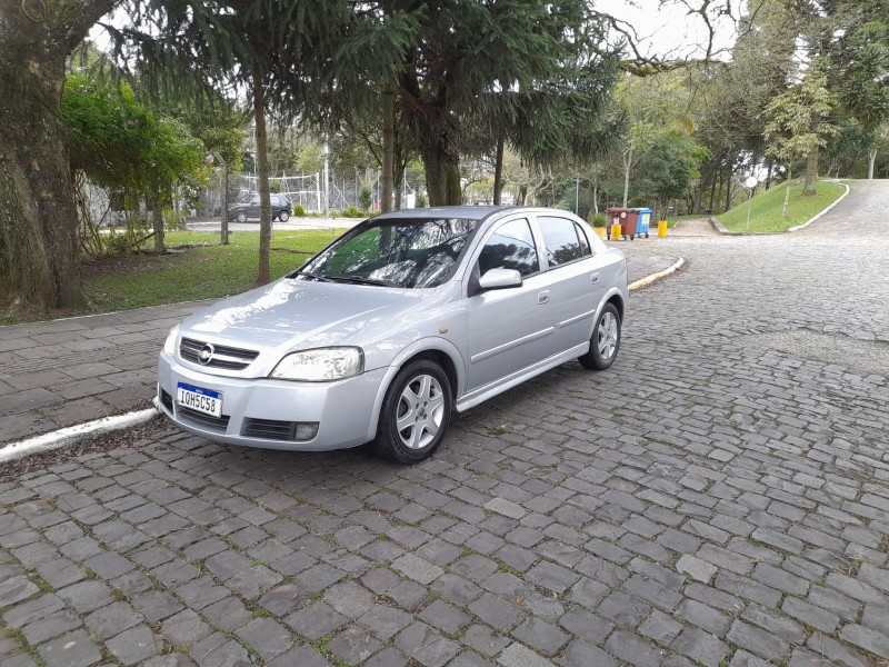 ASTRA 2.0 MPFI ADVANTAGE 8V FLEX 4P MANUAL - 2010 - FARROUPILHA