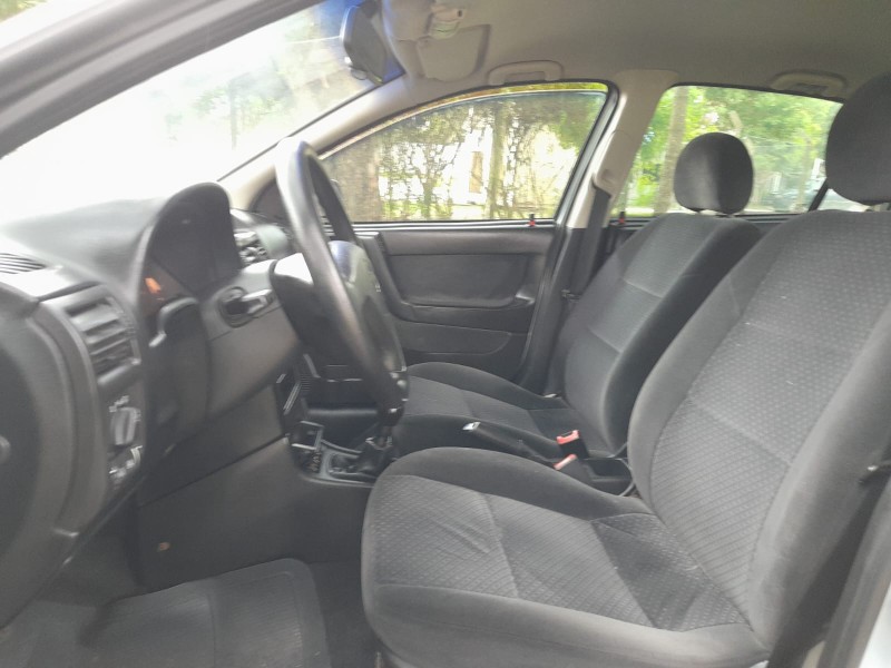 ASTRA 2.0 MPFI ADVANTAGE 8V FLEX 4P MANUAL - 2010 - FARROUPILHA