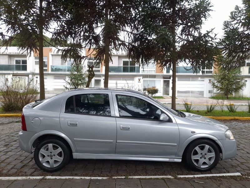 ASTRA 2.0 MPFI ADVANTAGE 8V FLEX 4P MANUAL - 2010 - FARROUPILHA