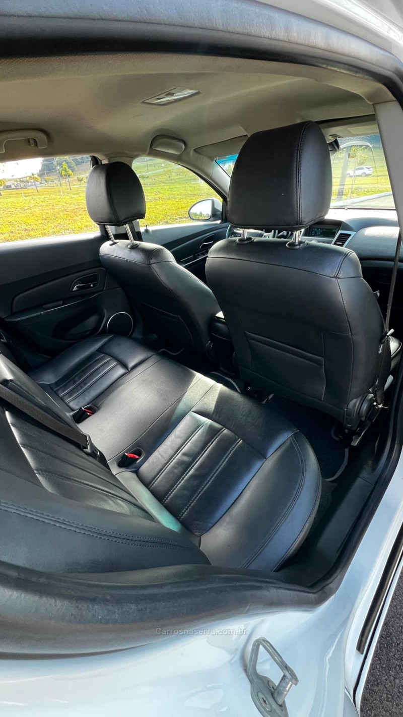 CRUZE 1.8 LT SPORT6 16V FLEX 4P AUTOMÁTICO - 2013 - CARLOS BARBOSA