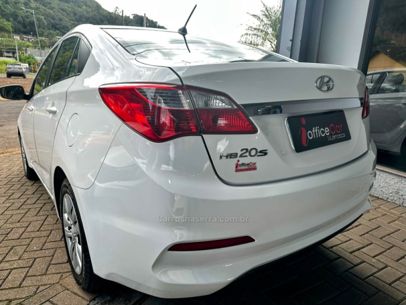HB20S 1.0 COMFORT PLUS 12V FLEX 4P MANUAL - 2017 - TRêS COROAS