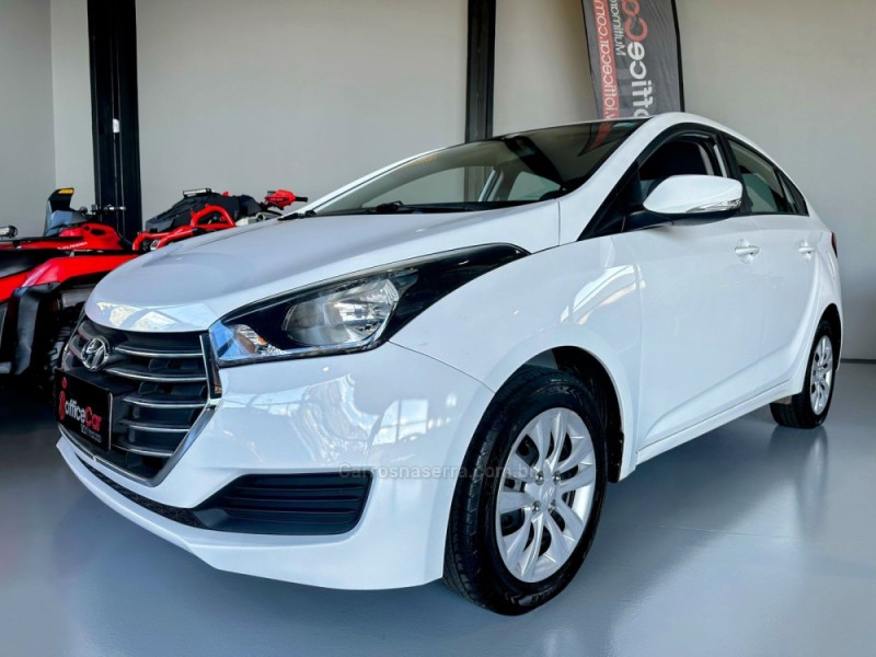 HB20S 1.0 COMFORT PLUS 12V FLEX 4P MANUAL