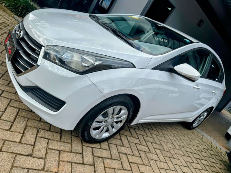 HB20S 1.0 COMFORT PLUS 12V FLEX 4P MANUAL - 2017 - TRêS COROAS