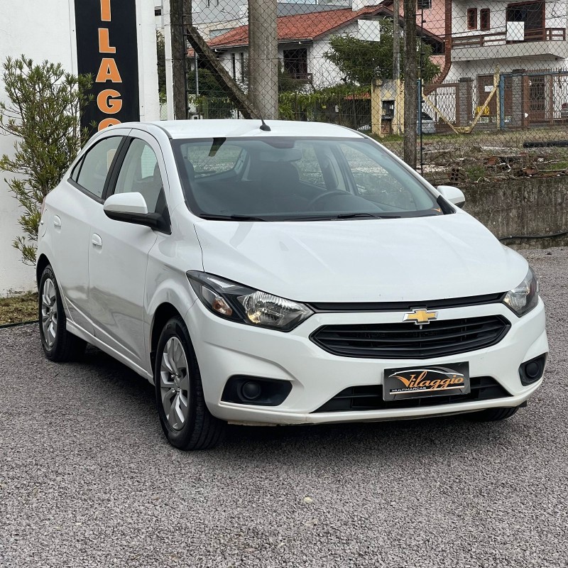 ONIX 1.4 MPFI LT 8V FLEX 4P MANUAL - 2017 - CAXIAS DO SUL