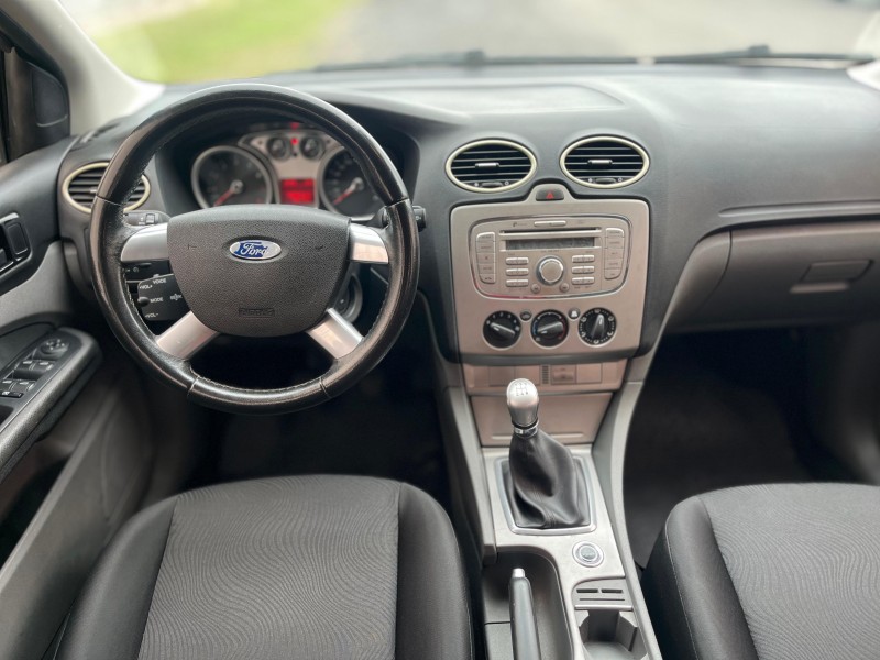 FOCUS 2.0 GLX SEDAN 16V FLEX 4P MANUAL - 2013 - FARROUPILHA