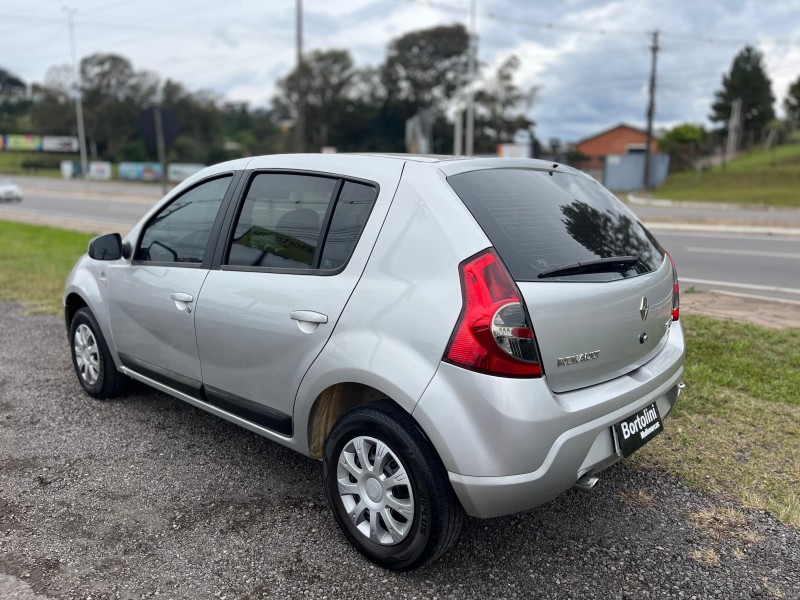 SANDERO 1.6 EXPRESSION 8V FLEX 4P MANUAL - 2010 - FARROUPILHA