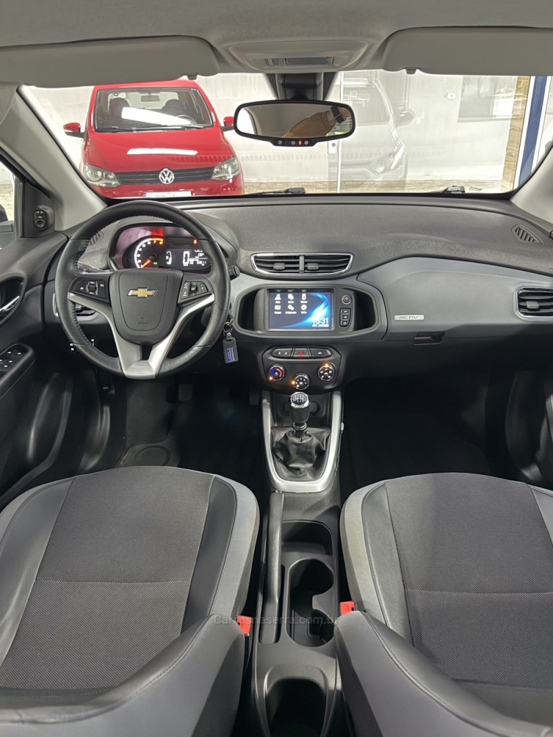 ONIX 1.4 MPFI ACTIV 8V FLEX 4P MANUAL - 2019 - VILA FLORES