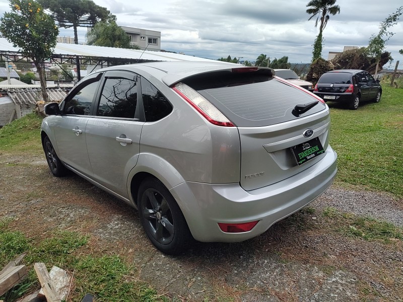 FOCUS 1.6 8V GASOLINA 4P MANUAL - 2011 - CAXIAS DO SUL
