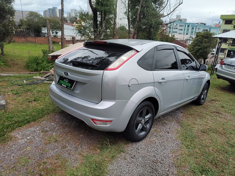 FOCUS 1.6 8V GASOLINA 4P MANUAL - 2011 - CAXIAS DO SUL