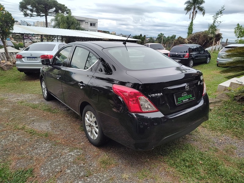 VERSA 1.6 16V FLEX SV 4P MANUAL - 2016 - CAXIAS DO SUL