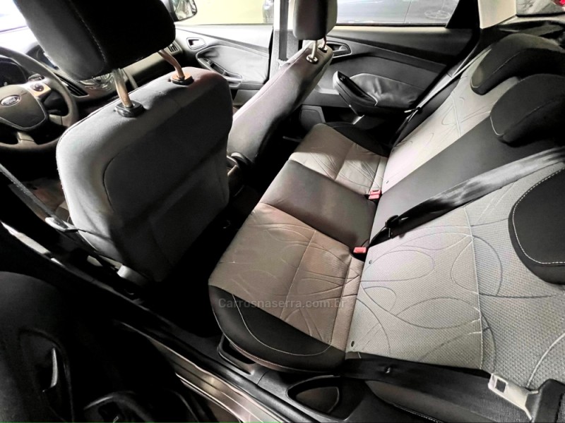 FOCUS 1.6 S HATCH 16V FLEX 4P AUTOMÁTICO - 2015 - CARLOS BARBOSA