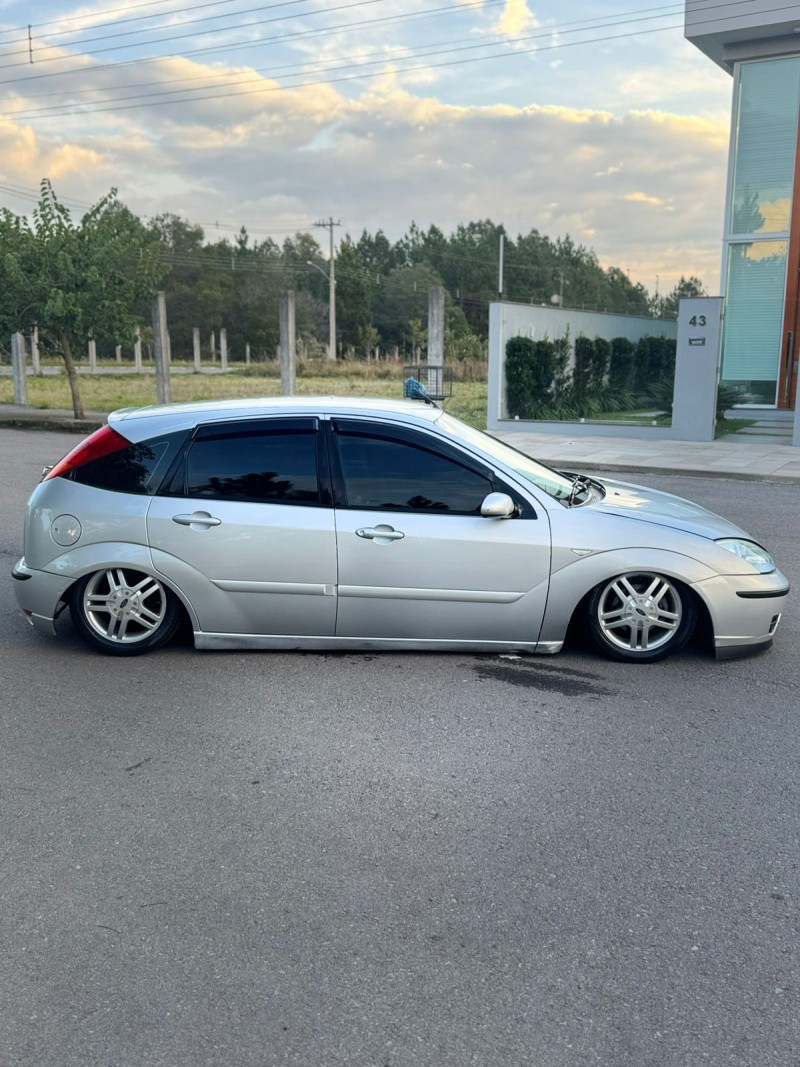 FOCUS 1.6 GLX 8V FLEX 4P MANUAL - 2006 - BENTO GONçALVES