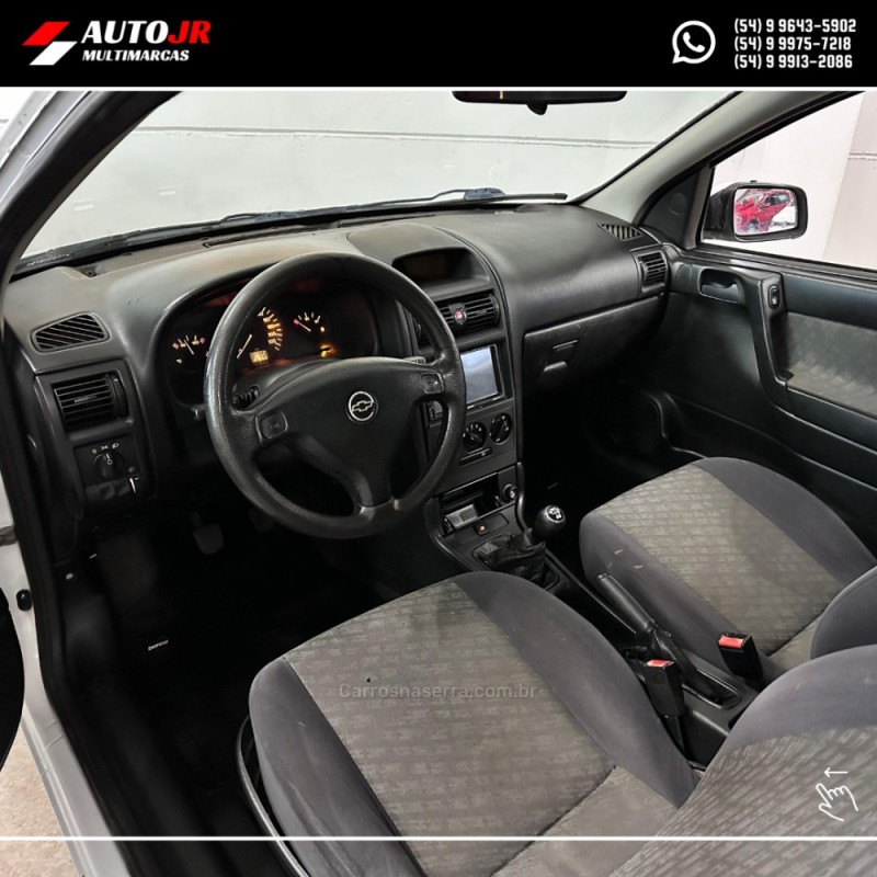 ASTRA 1.8 MPFI GL 8V GASOLINA 2P MANUAL - 2000 - VACARIA