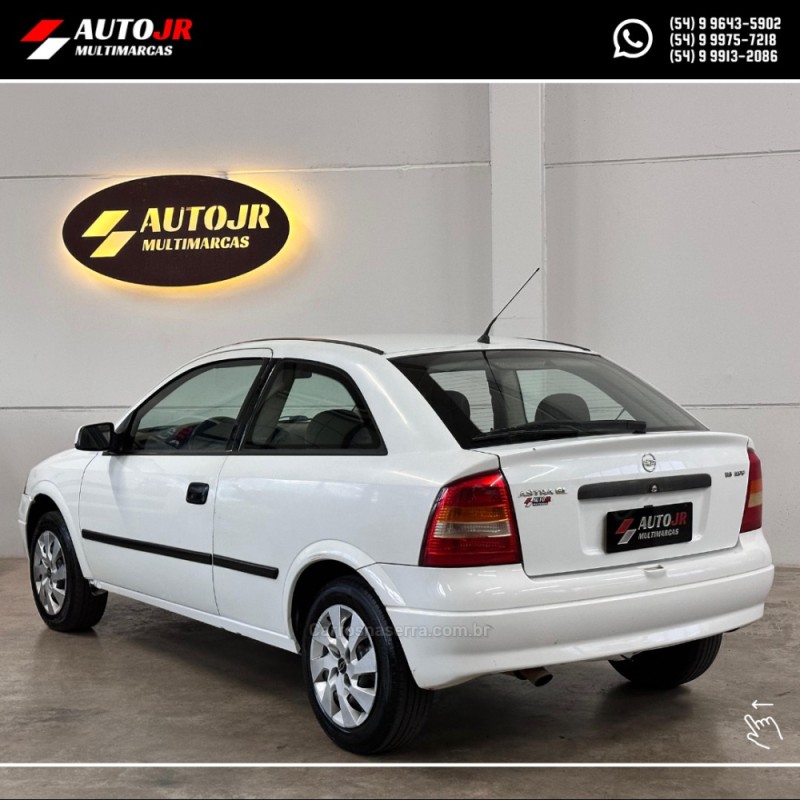 ASTRA 1.8 MPFI GL 8V GASOLINA 2P MANUAL - 2000 - VACARIA