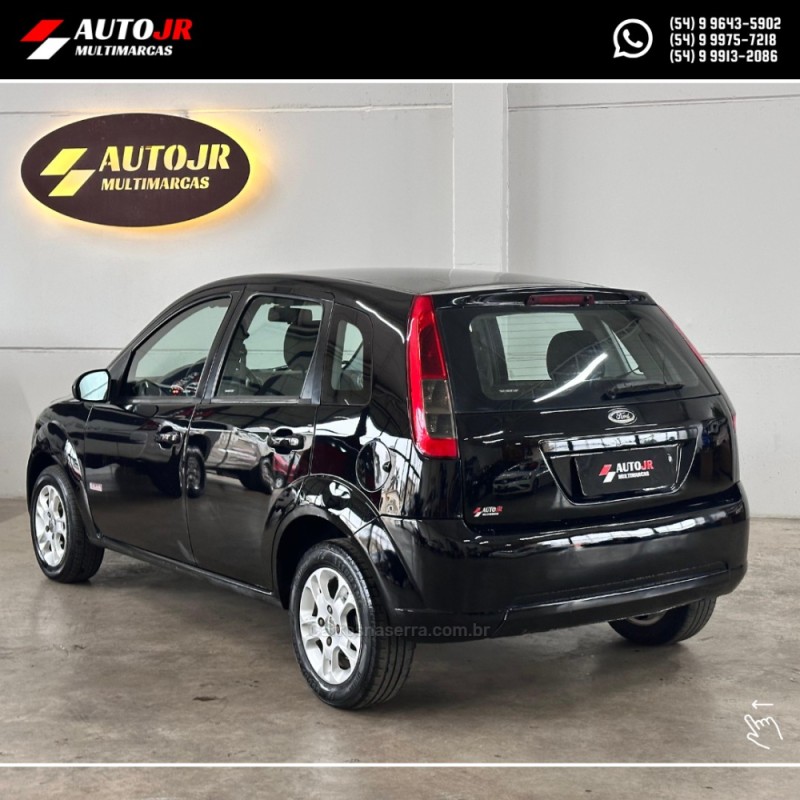 FIESTA 1.0 MPI CLASS 8V GASOLINA 4P MANUAL - 2013 - VACARIA