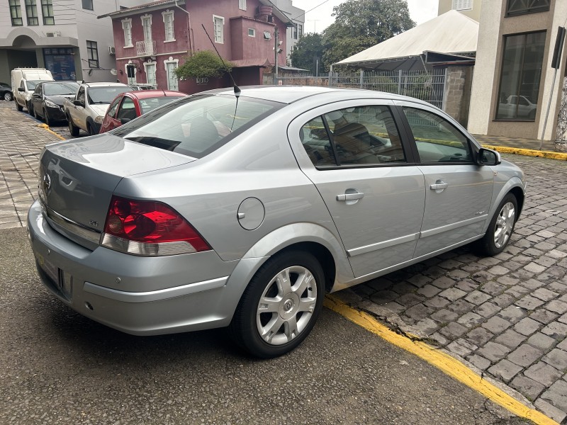 VECTRA 2.0 MPFI ELEGANCE 8V 140CV FLEX 4P AUTOMÁTICO - 2008 - GARIBALDI