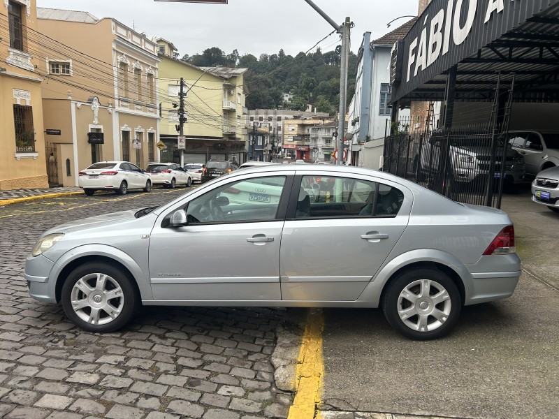 vectra 2.0 mpfi elegance 8v 140cv flex 4p automatico 2008 garibaldi